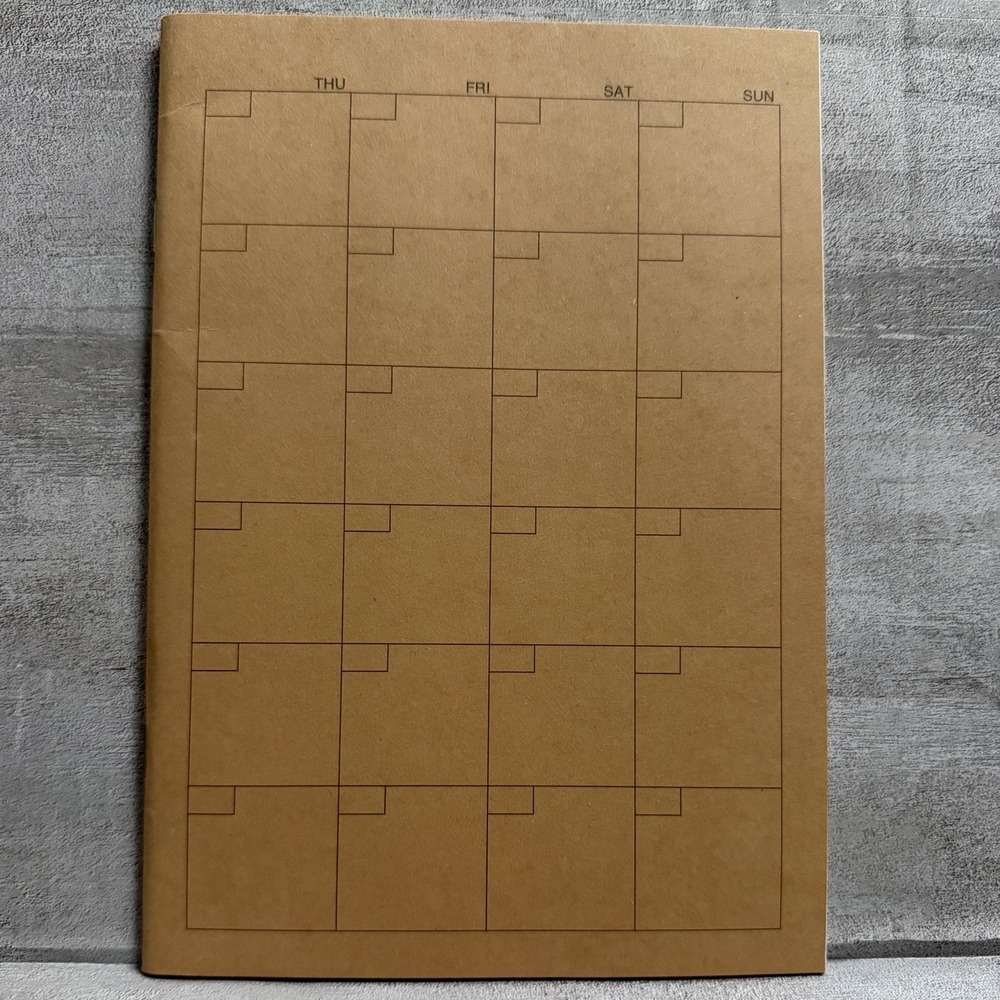 MUJI A5 32 Pages Year Free Planner Undated‎ Monthly Spreads Notebook Schedule